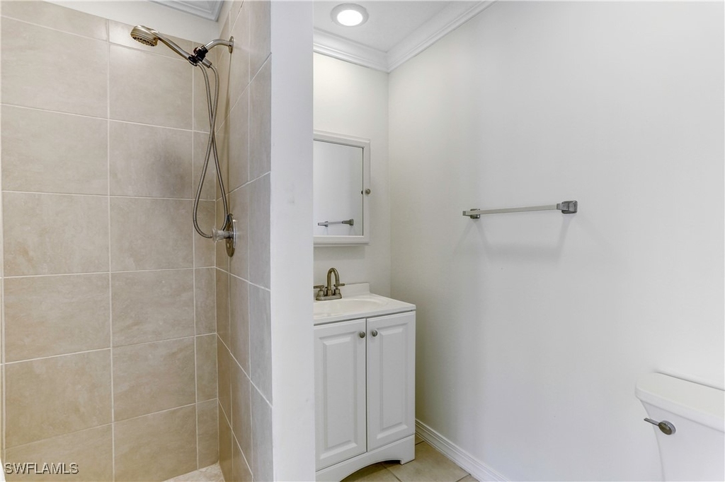 370 6th Avenue S - Photo 40
