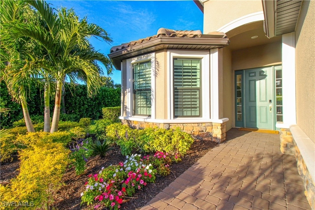 9423 Terresina Drive - Photo 3