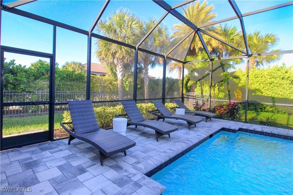 9423 Terresina Drive - Photo 6