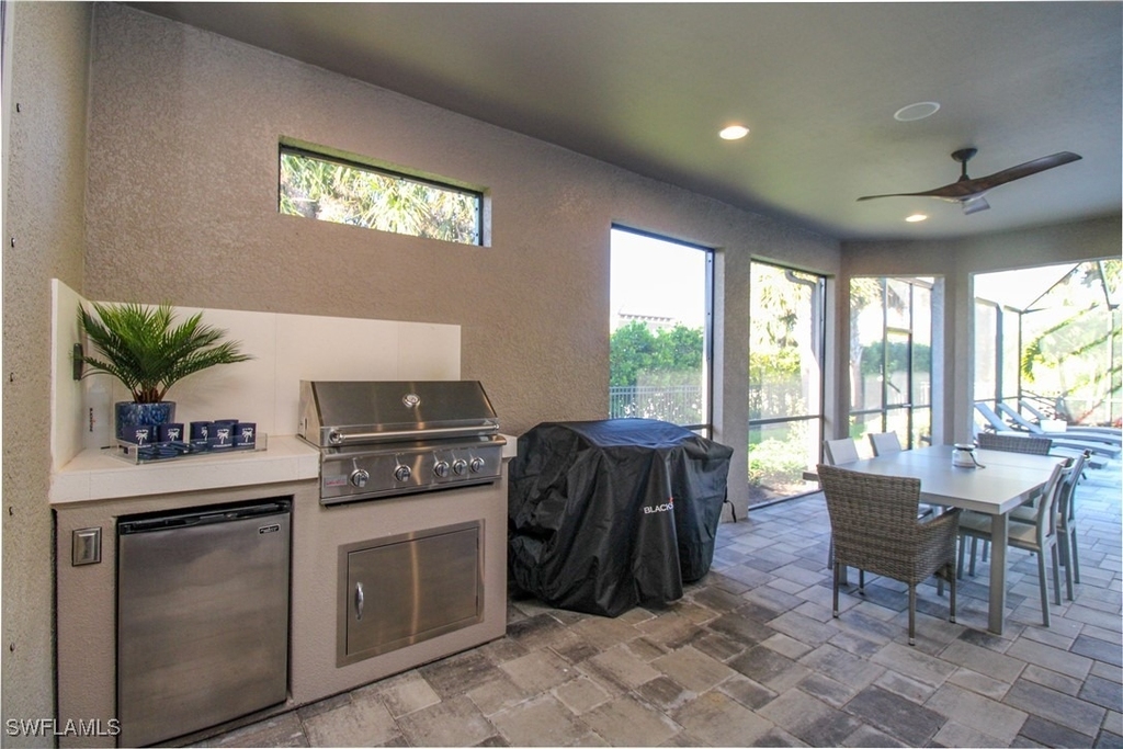 9423 Terresina Drive - Photo 9