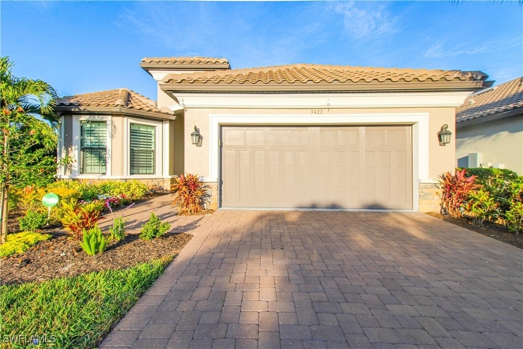 9423 Terresina Drive - Photo 2