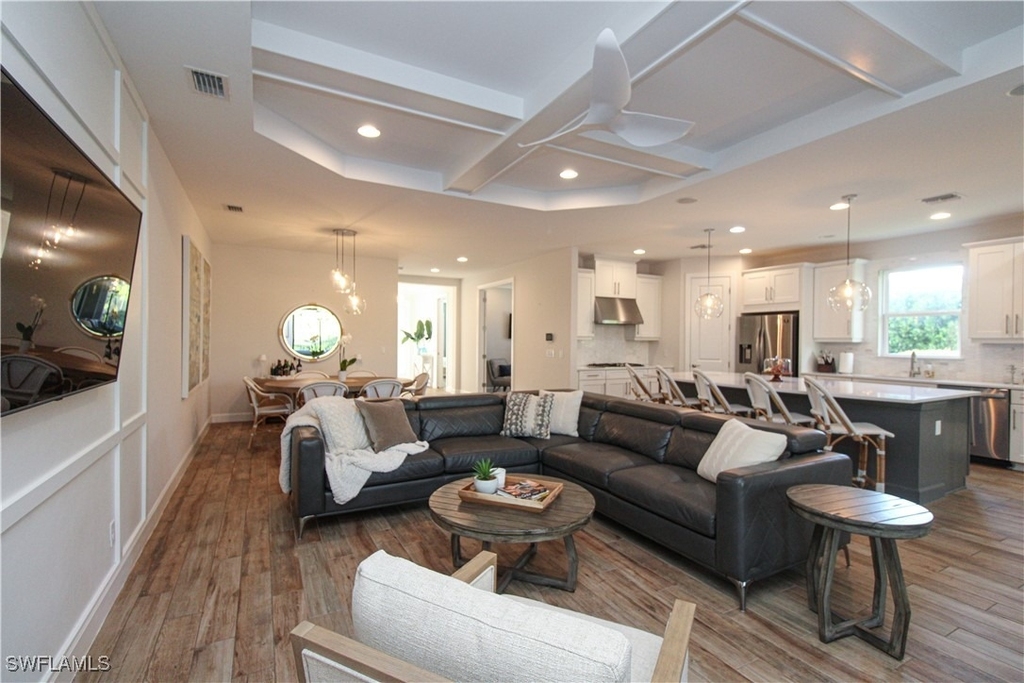 9423 Terresina Drive - Photo 31