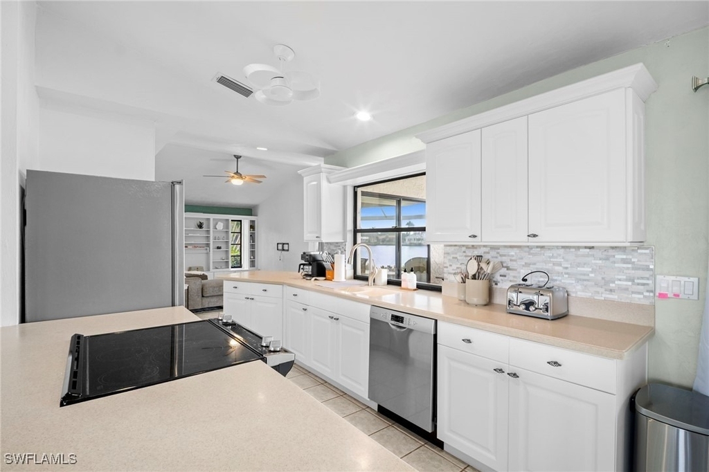 4530 W Coral Circle - Photo 15