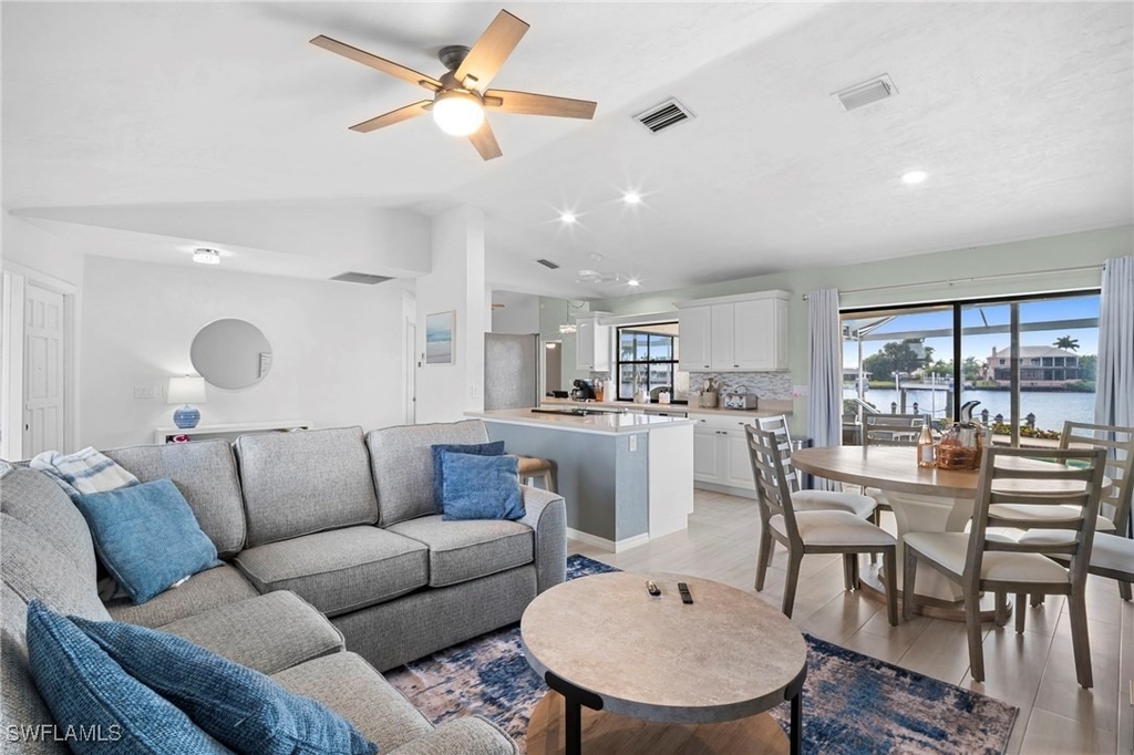 4530 W Coral Circle - Photo 7