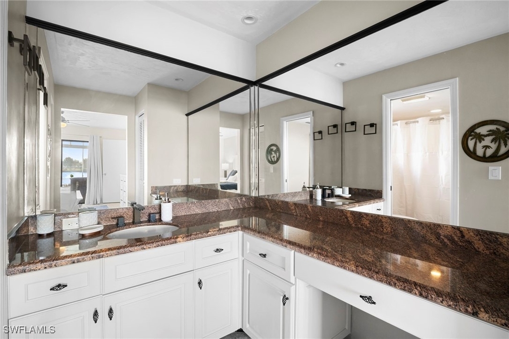 4530 W Coral Circle - Photo 21