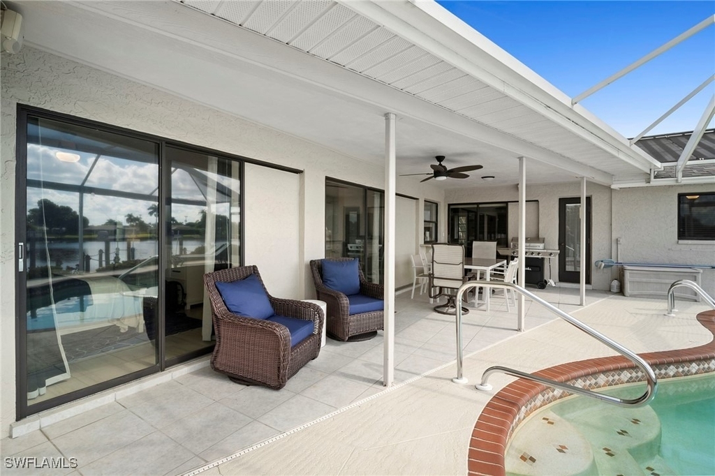 4530 W Coral Circle - Photo 3