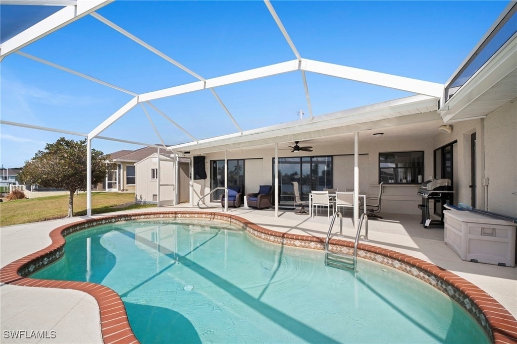 4530 W Coral Circle - Photo 0