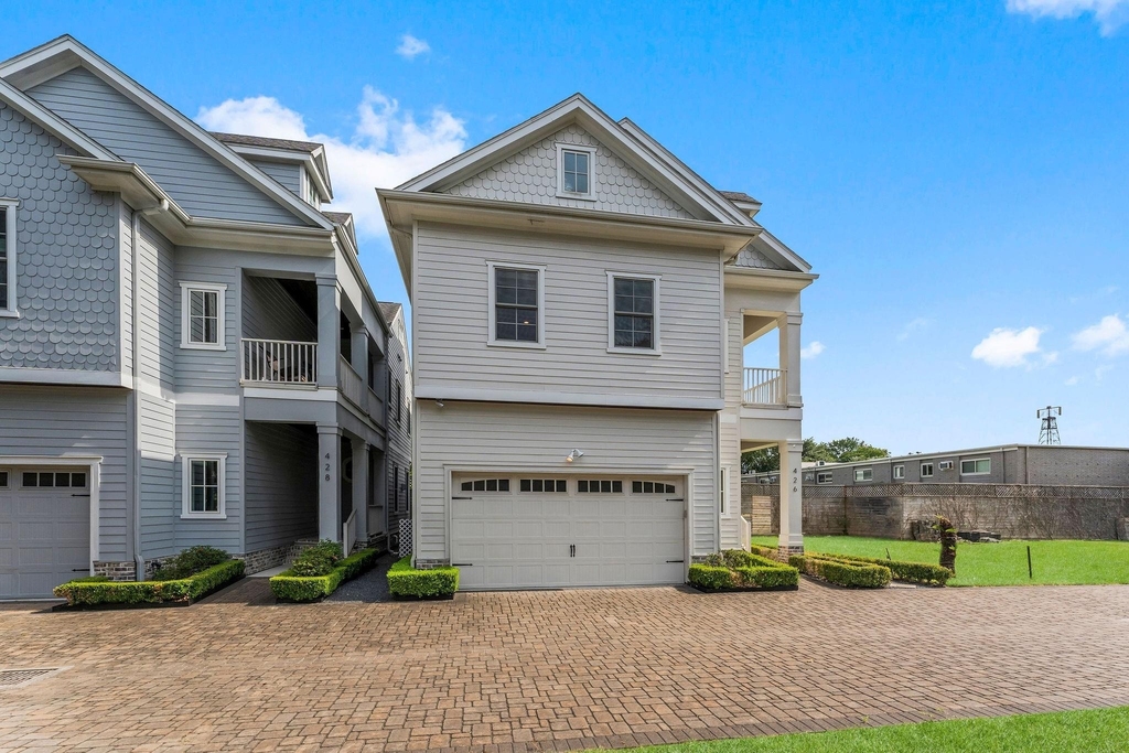426 Marshall Street - Photo 5