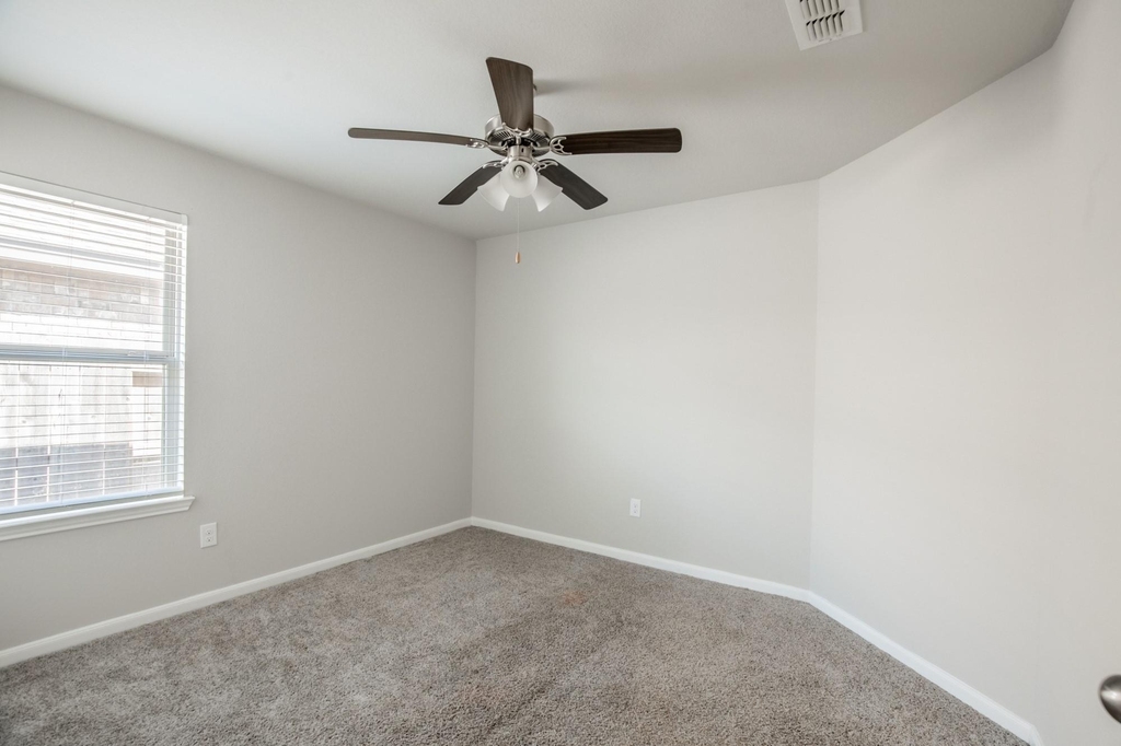 1407 Wheatland Terrance Lane - Photo 28