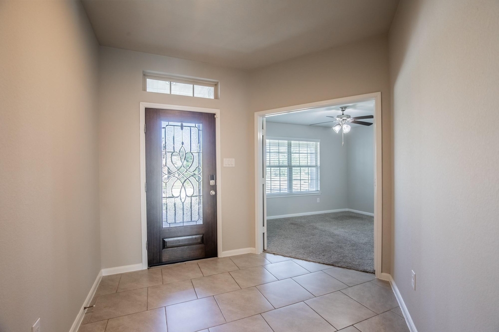 1407 Wheatland Terrance Lane - Photo 3
