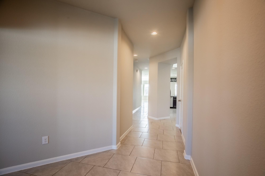 1407 Wheatland Terrance Lane - Photo 6