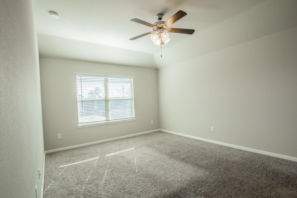 1407 Wheatland Terrance Lane - Photo 18