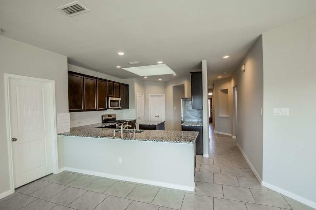 1407 Wheatland Terrance Lane - Photo 16