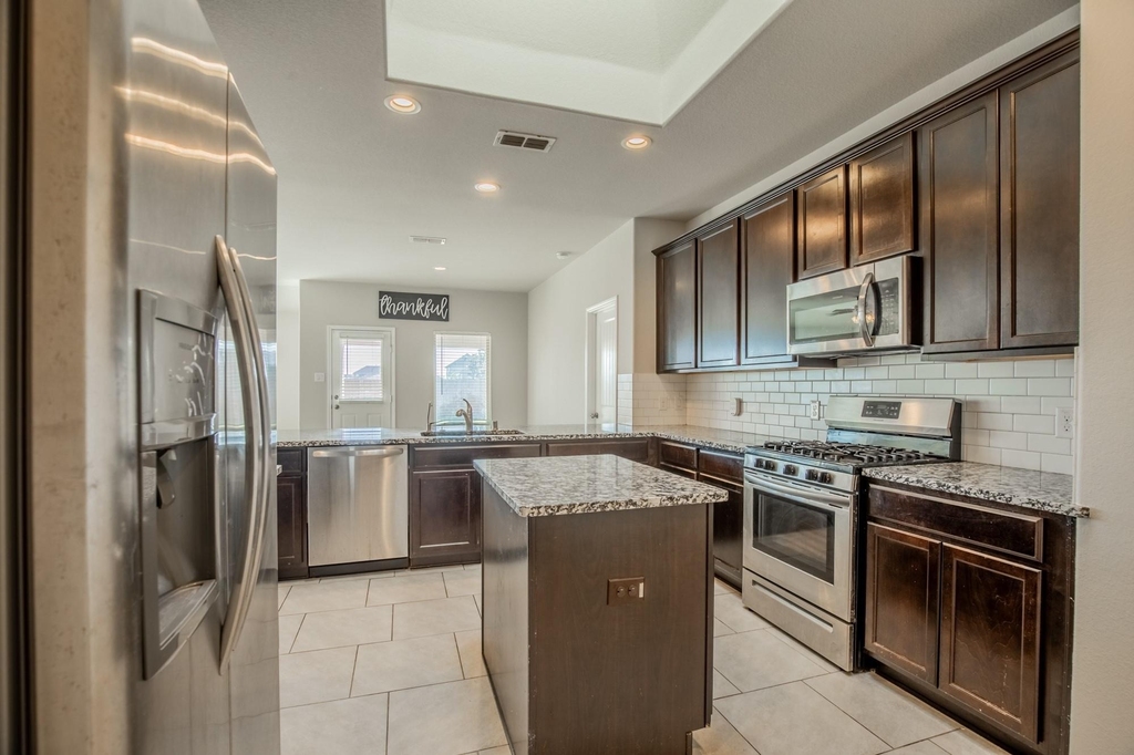1407 Wheatland Terrance Lane - Photo 8