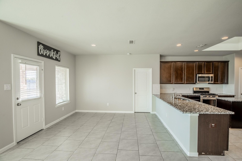 1407 Wheatland Terrance Lane - Photo 15