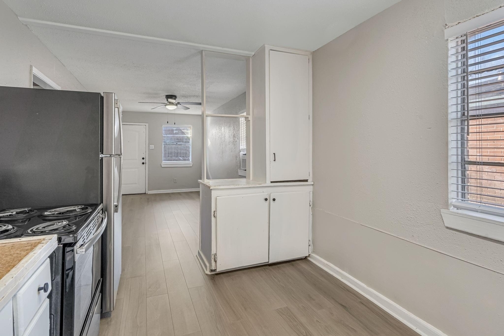 4720 Carmen Street - Photo 7