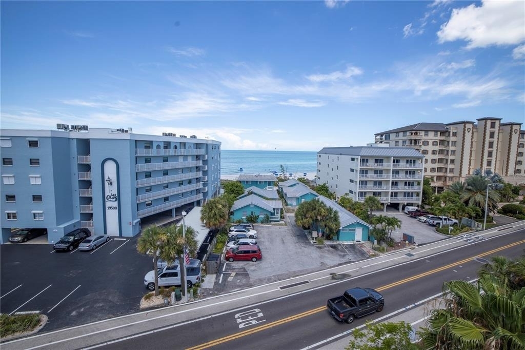 19505 Gulf Boulevard - Photo 2