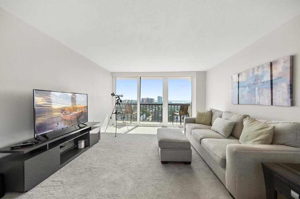 400 Island Way - Photo 10
