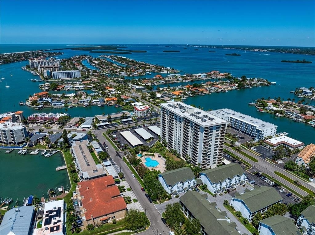 400 Island Way - Photo 32