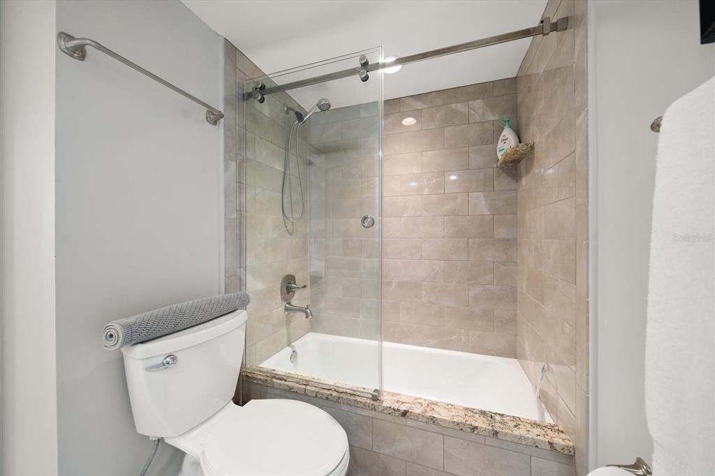 400 Island Way - Photo 18