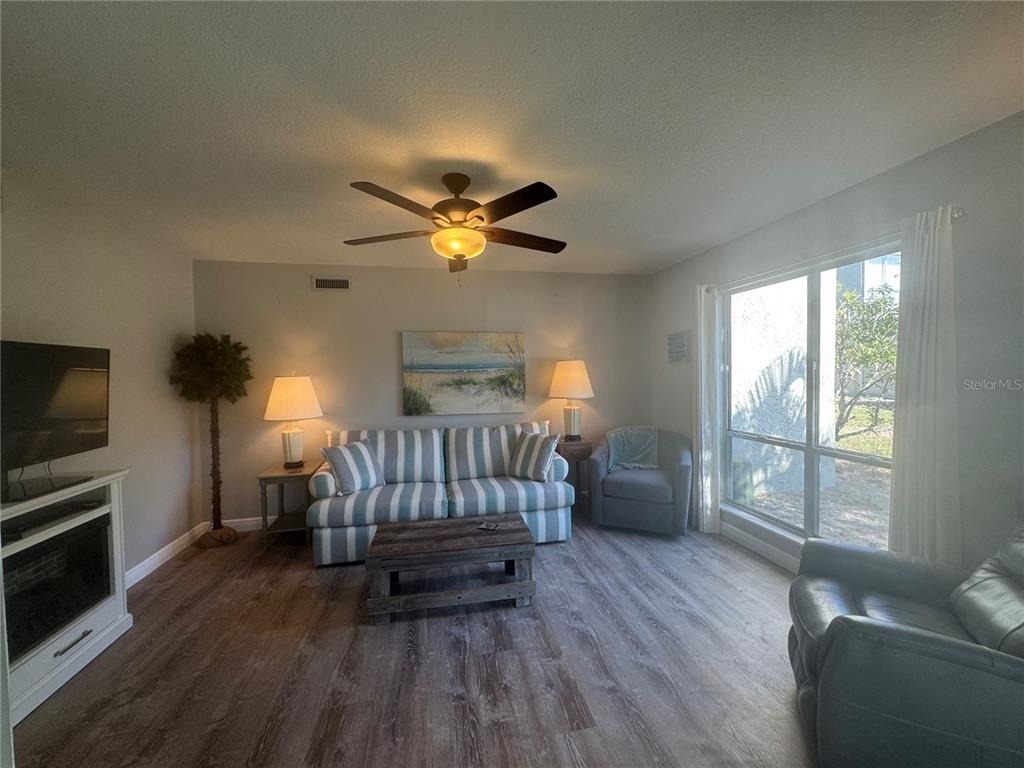 621 Windrush Bay Drive - Photo 3