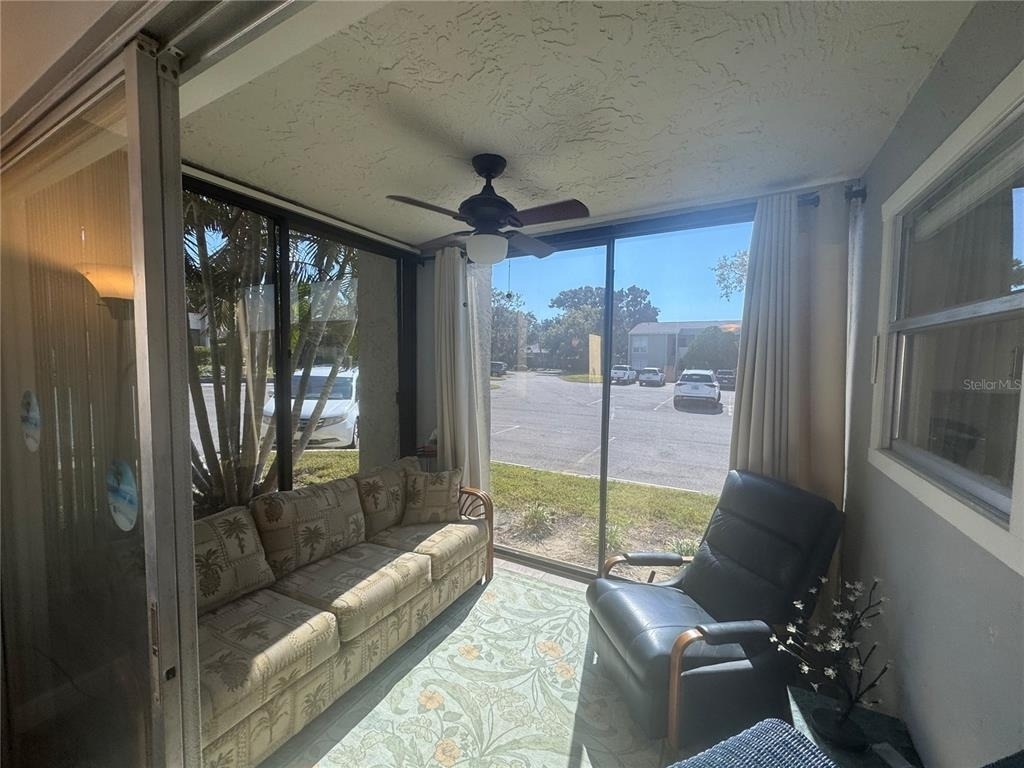 621 Windrush Bay Drive - Photo 4