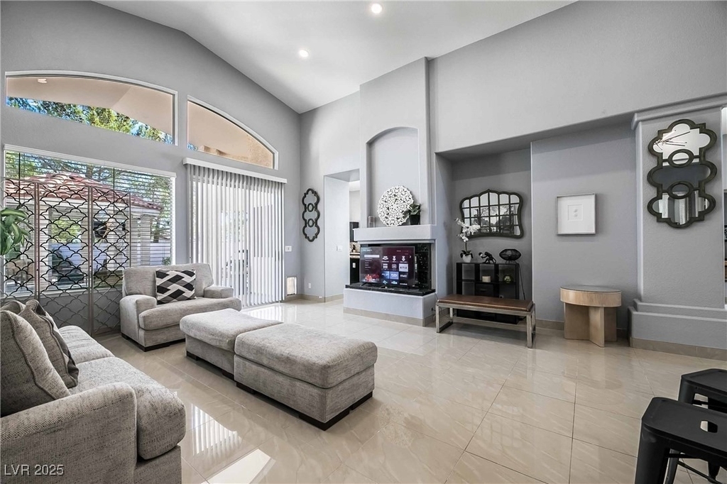 1400 Castle Crest Drive - Photo 9