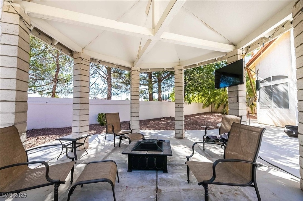 1400 Castle Crest Drive - Photo 48