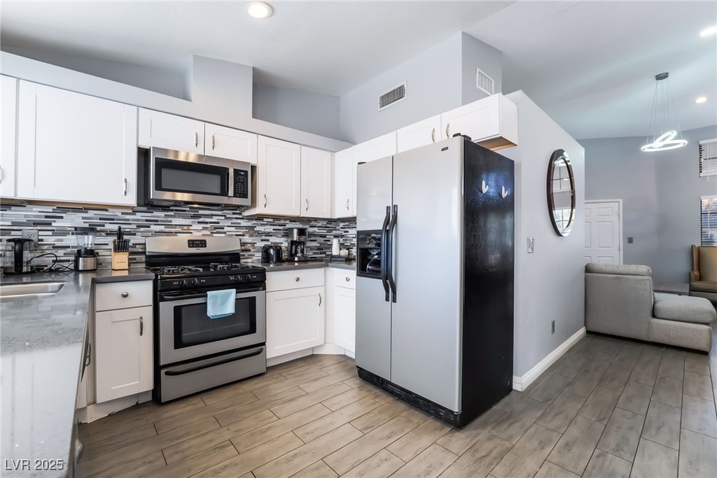 7076 Gunslinger Street - Photo 11