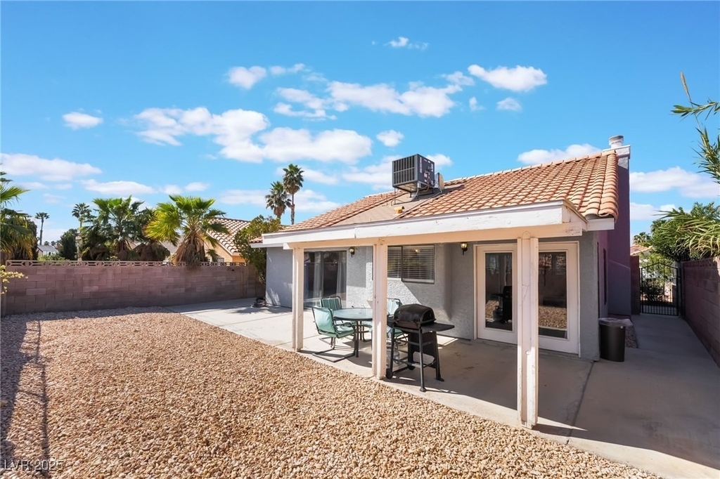 7076 Gunslinger Street - Photo 29