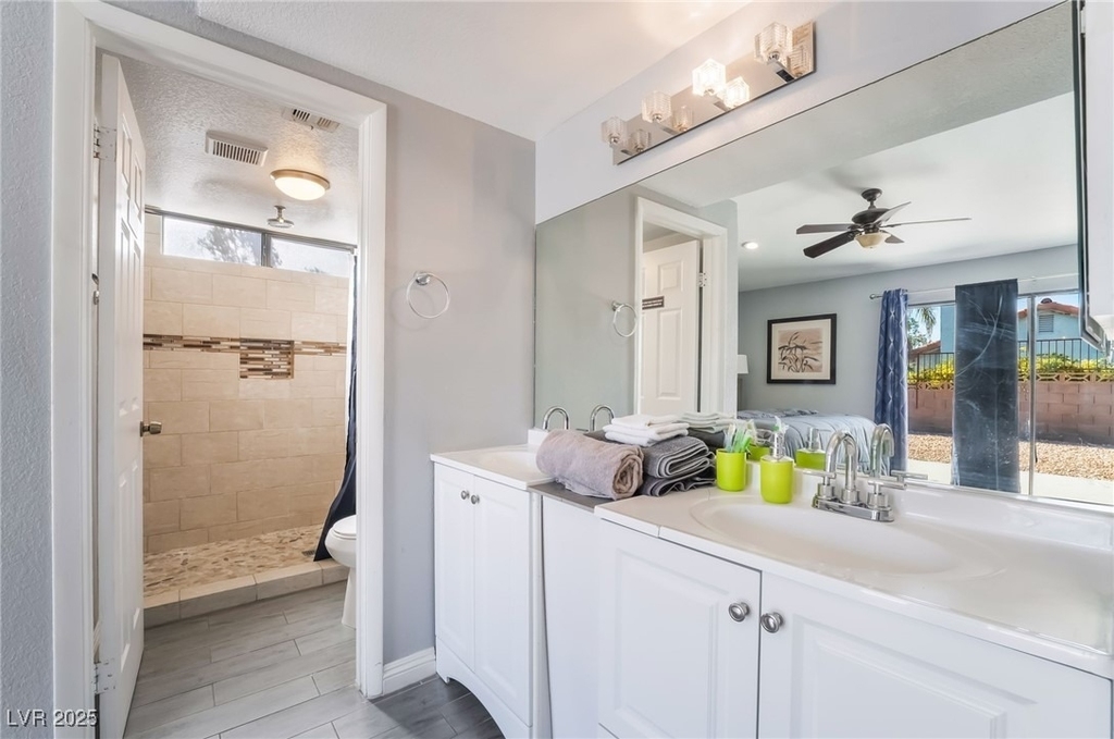 7076 Gunslinger Street - Photo 20