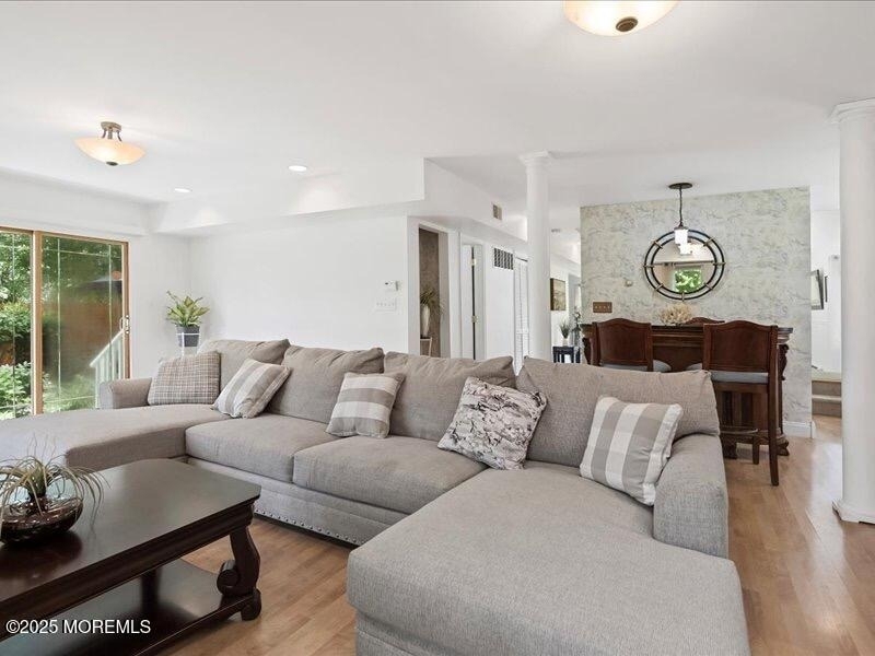 552 Prospect Avenue - Photo 4