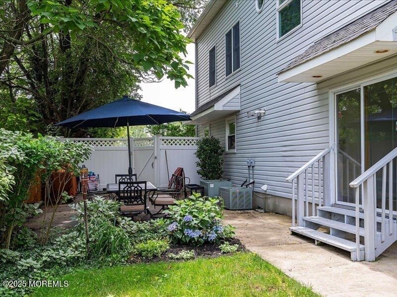 552 Prospect Avenue - Photo 14