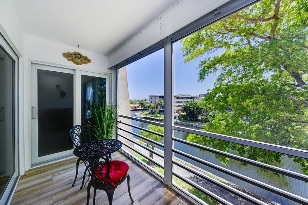773 Jeffery Street - Photo 0