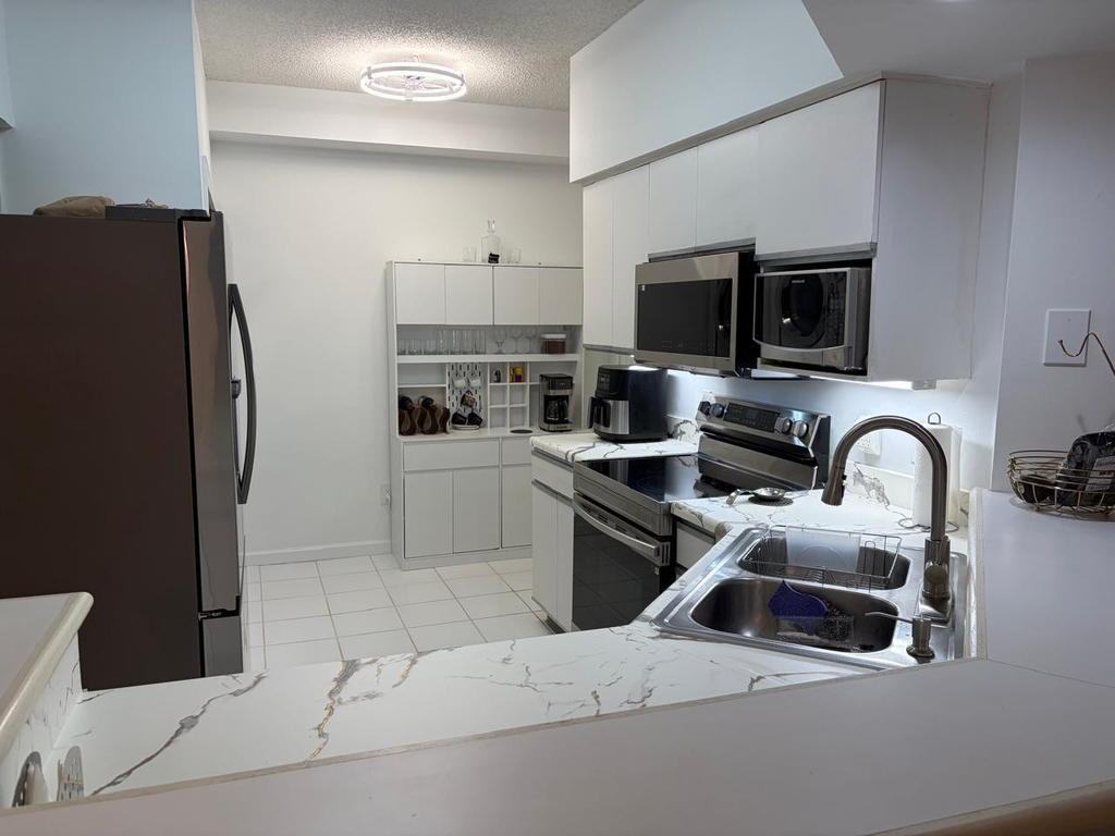 3205 Ne 184th Street - Photo 8