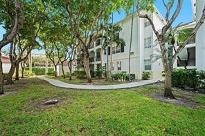 3205 Ne 184th Street - Photo 2