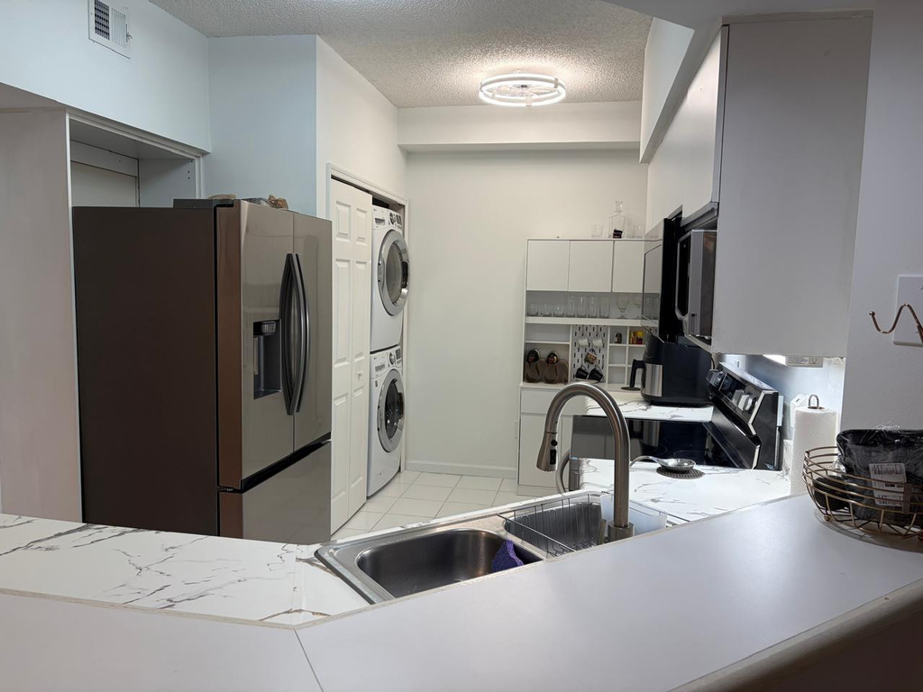 3205 Ne 184th Street - Photo 7