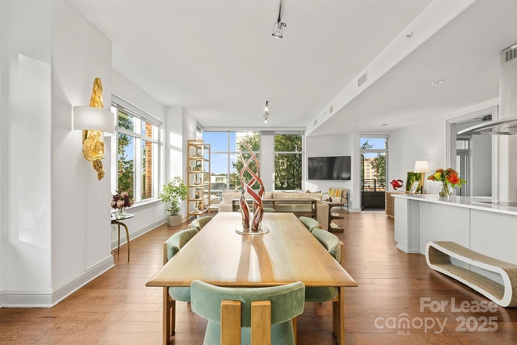 125 W Tremont Avenue - Photo 41