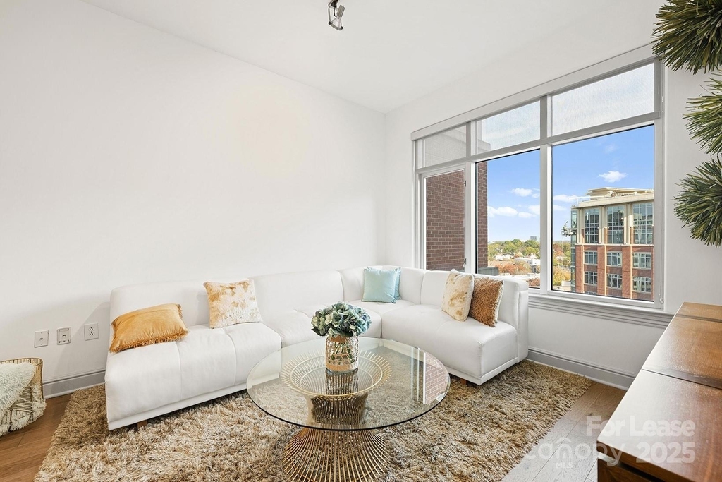 125 W Tremont Avenue - Photo 45