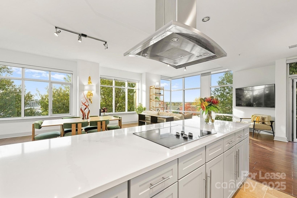125 W Tremont Avenue - Photo 37