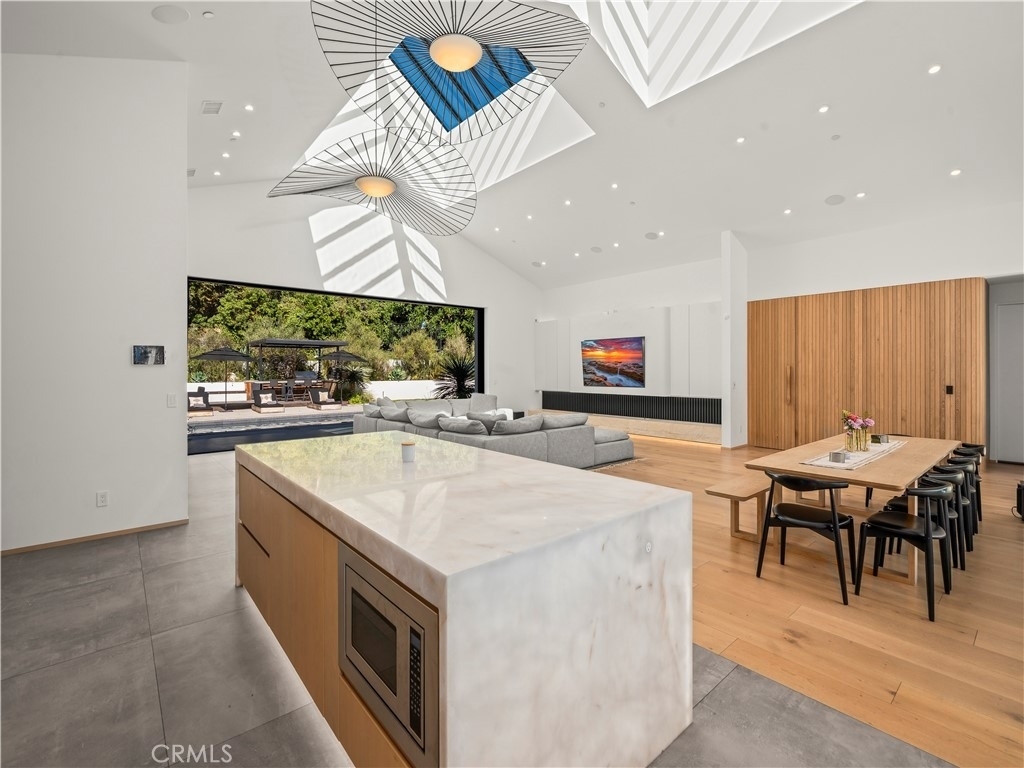4874 Sun Valley Rd. - Photo 8
