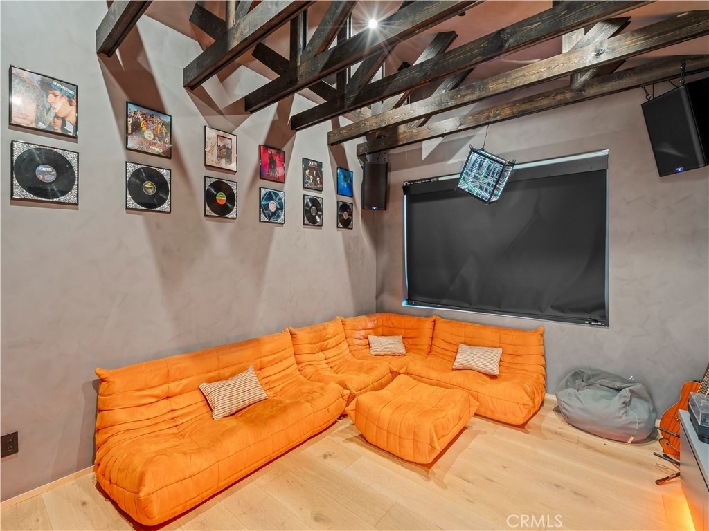 4874 Sun Valley Rd. - Photo 14