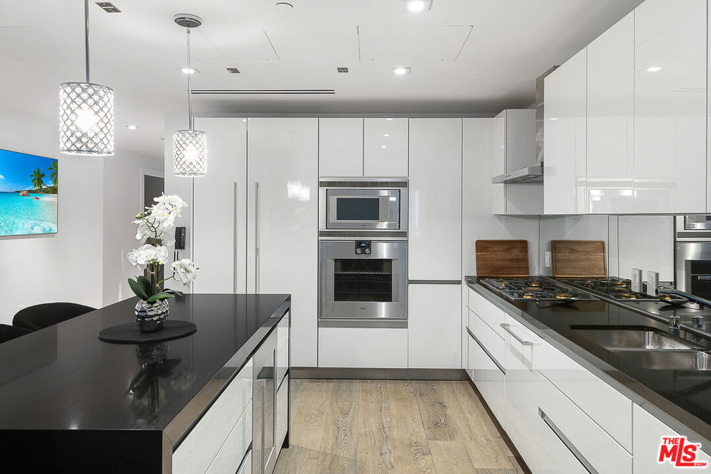 9000 W 3rd Street - Photo 4
