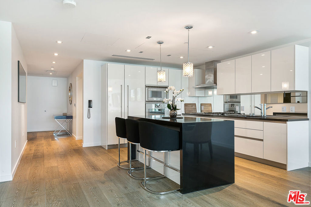 9000 W 3rd Street - Photo 4