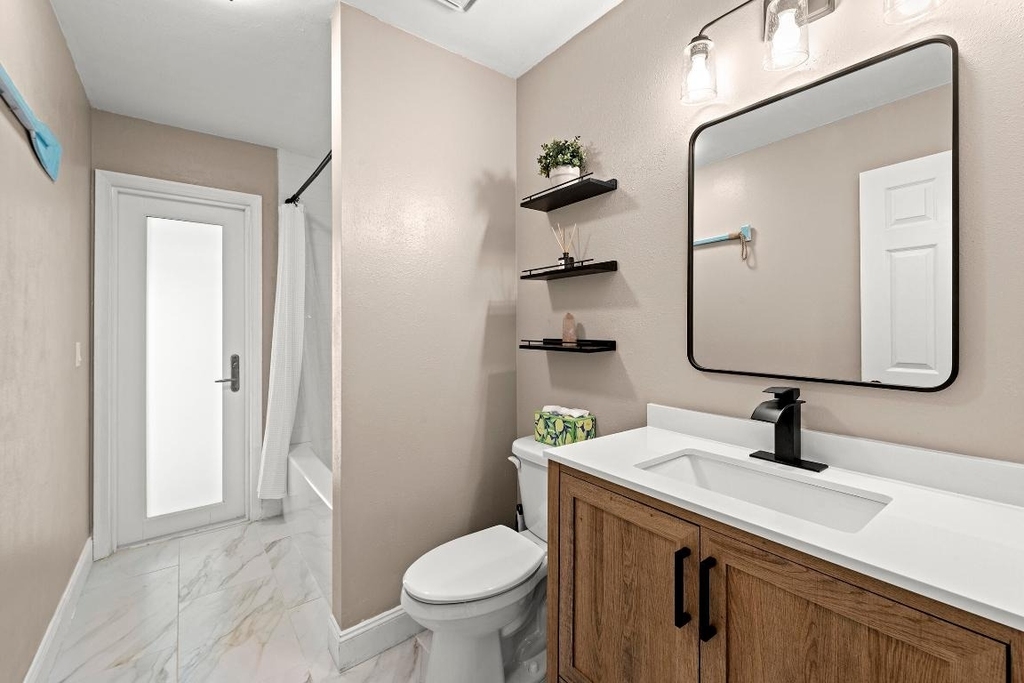 762 Se River Lane - Photo 13