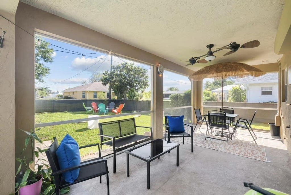 730 Se White Avenue - Photo 2