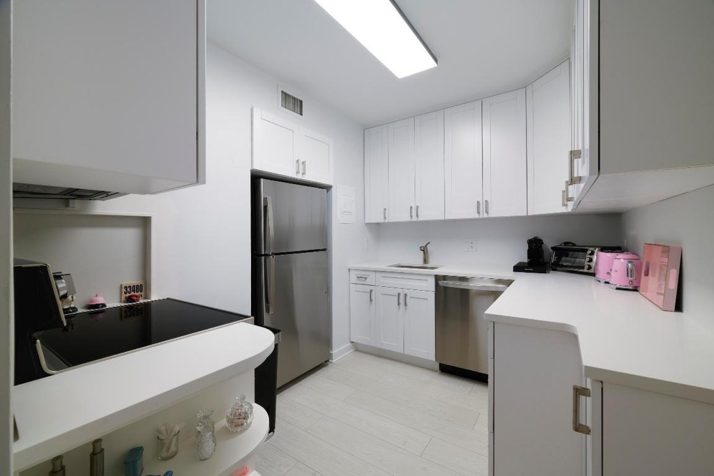 170 N Ocean Boulevard - Photo 11