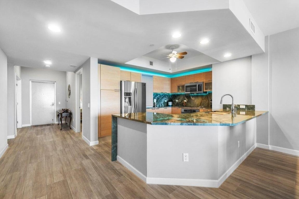 2640 Lake Shore Drive - Photo 15