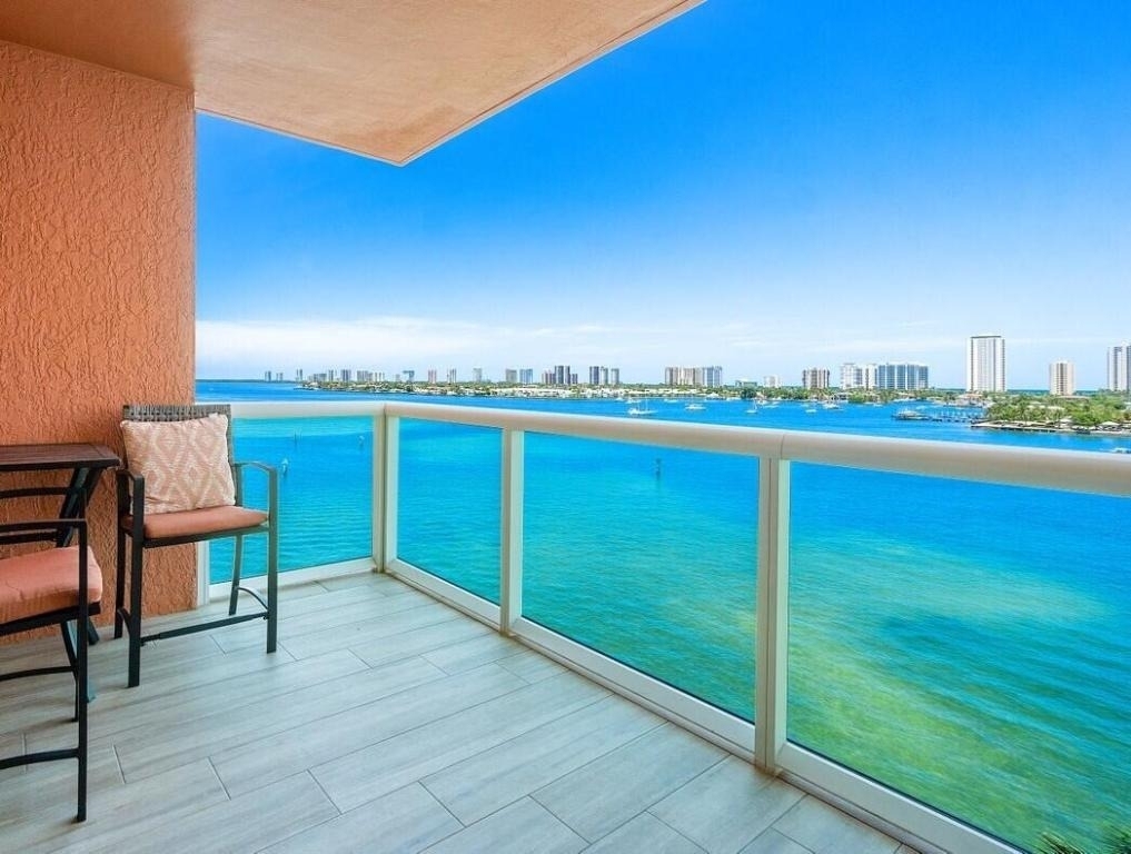 2640 Lake Shore Drive - Photo 4