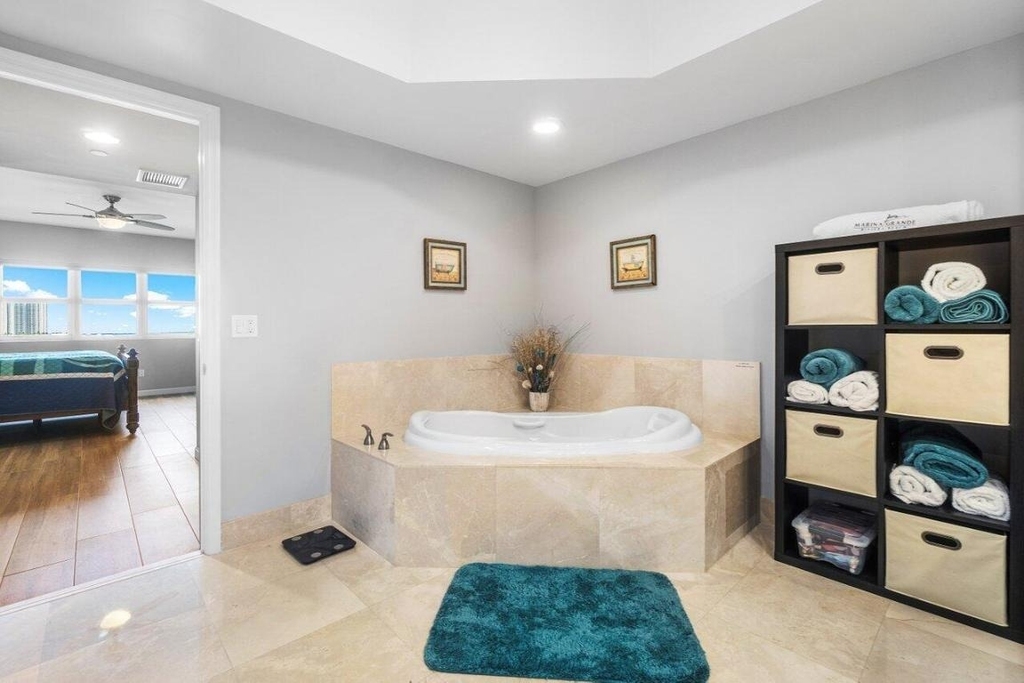 2640 Lake Shore Drive - Photo 27
